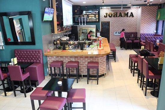 Johama Bar & Restaurant